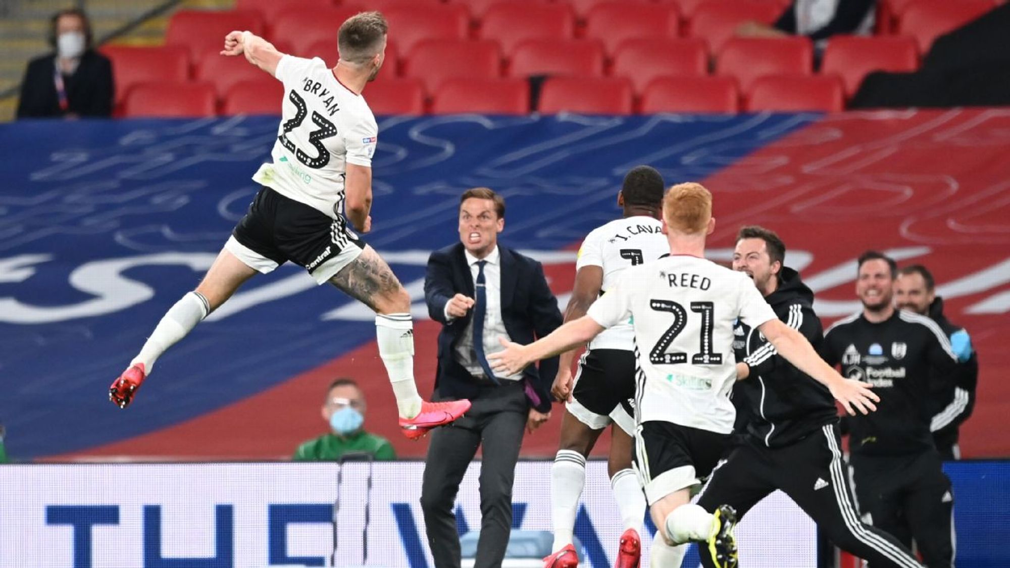 让她在同场 让她在同场